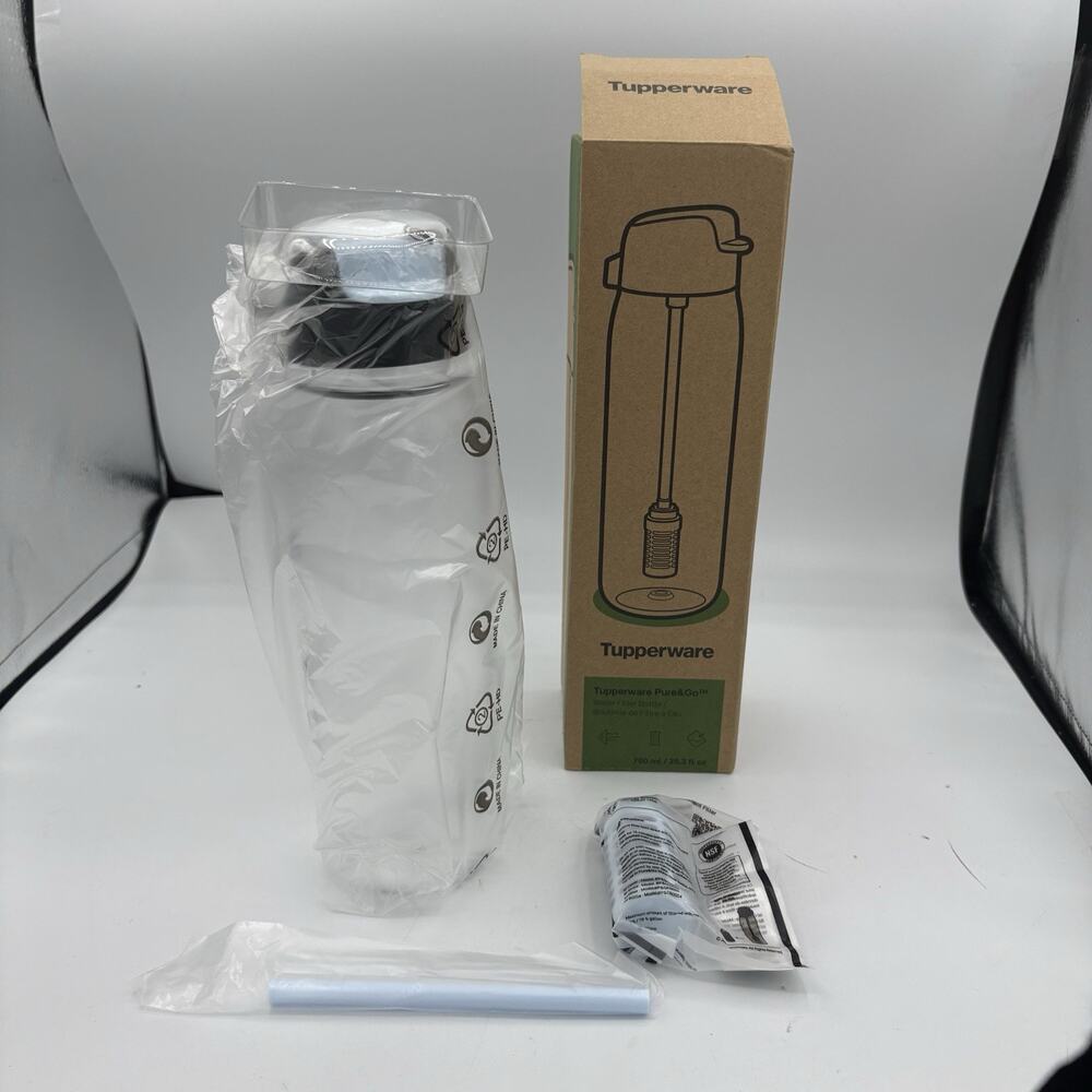 Tupperware Pure & Go Water Filter Bottle 25 oz 750 mL Straw & Filter Clear G4